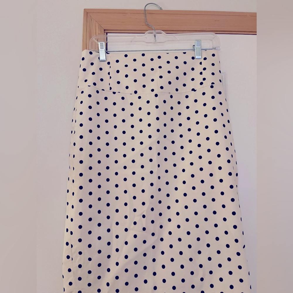 Gently used, in great condition- Express pencil skirt